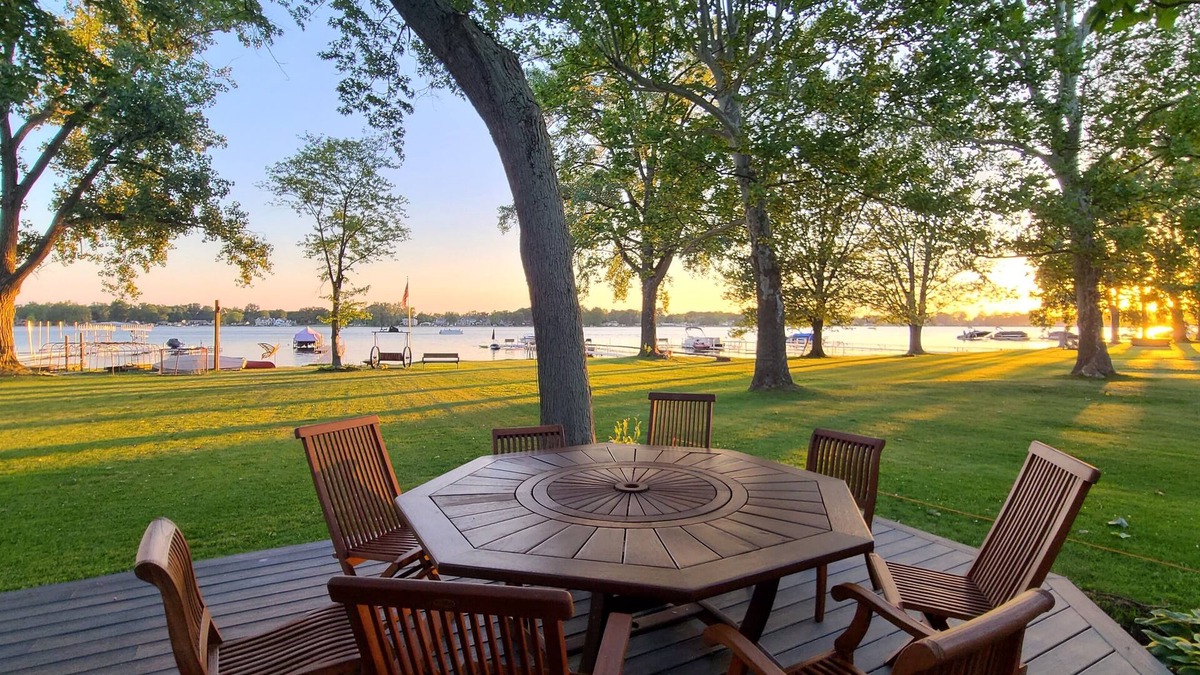 Bremen House | Lake Of The Woods Sunset Shore - Notre Dame, Sunset Shore