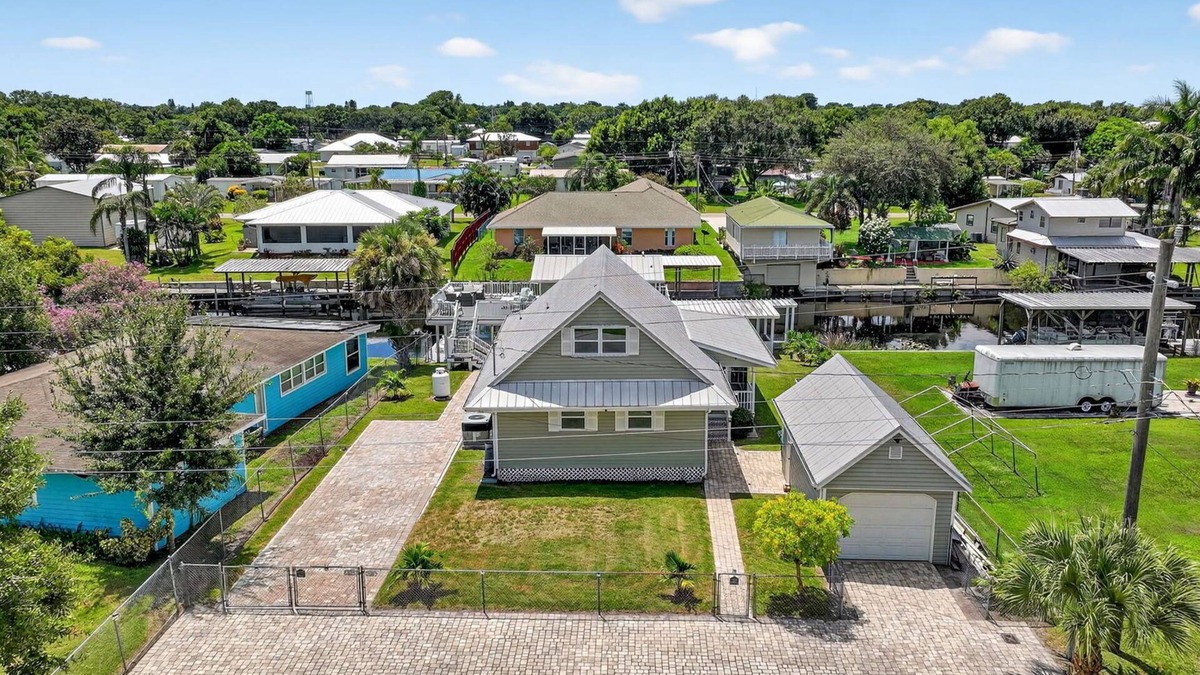 Taylor Creek House | Lake Okeechobee Fishing Retreat