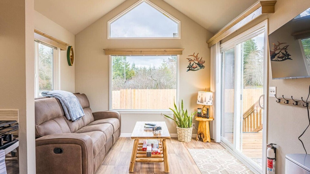 Beaver House | Lake Pleasant Getaway: Tiny Home