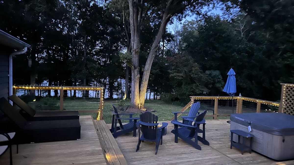 Anderson House | Lake Retreat House