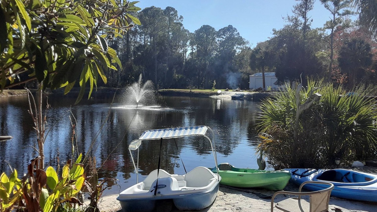 Steinhatchee House | Lake Retreat of Steinhatchee- The place for scallop season, fun and memories!