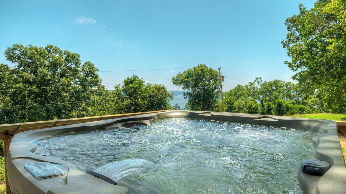 Paradise Hill House | Lake Season Is Here