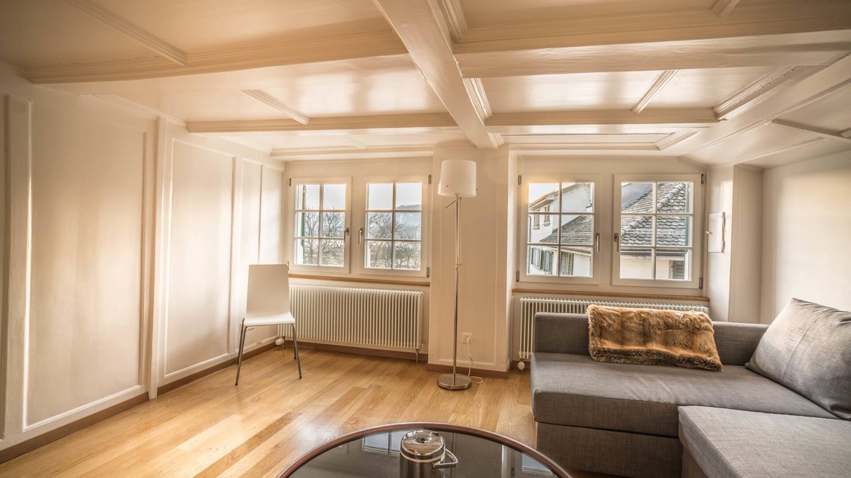 Old Town Hotel | Lake Side Location Bellevue
