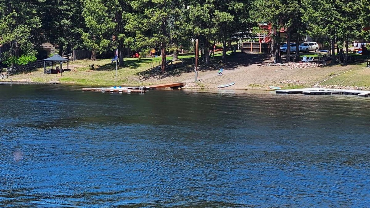 Seeley Lake House | Lake side Trailer home with WiFi in Seeley Lake & Shared Dock Access!