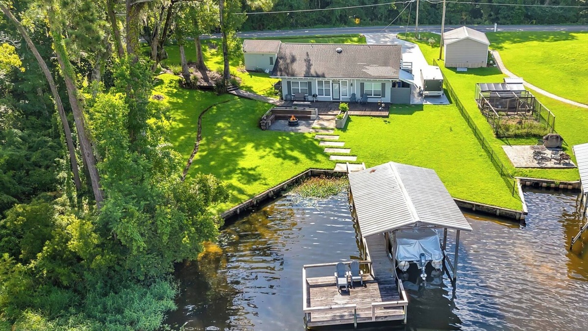 Telogia House | Lake Talquin's Cozy Cove