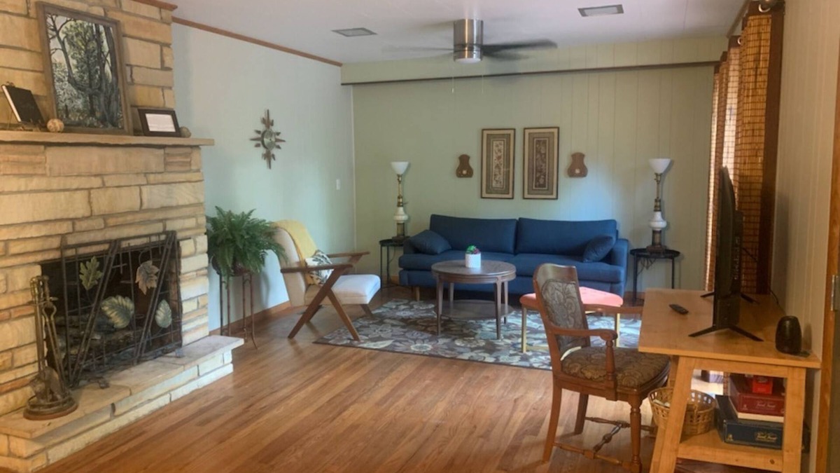 Cherokee Village House | Lake Thunderbird View - Signal Tree Cottage
