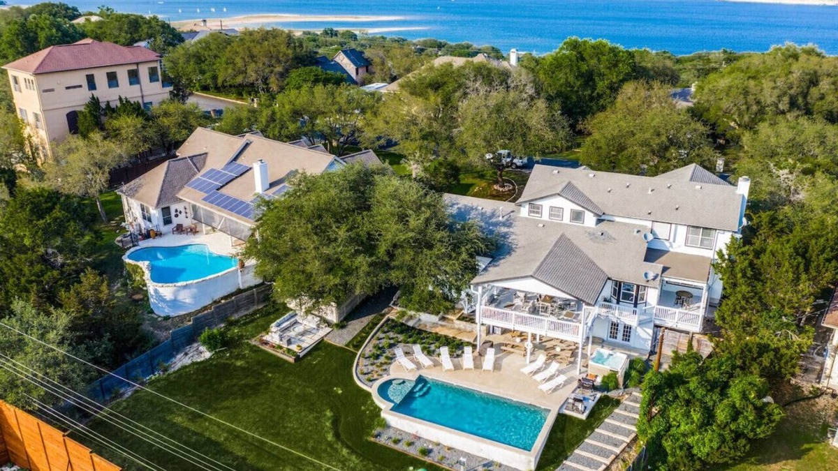 Travis Landing House | Lake Travis Bachelorette Pad: Pool, Hot Tub & Fun, Game Room