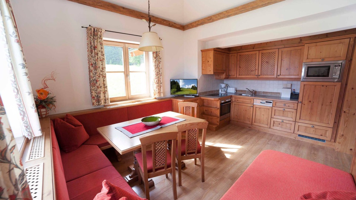 Altenmarkt im Pongau Apartment | Lake View - Apartment Hochnössler