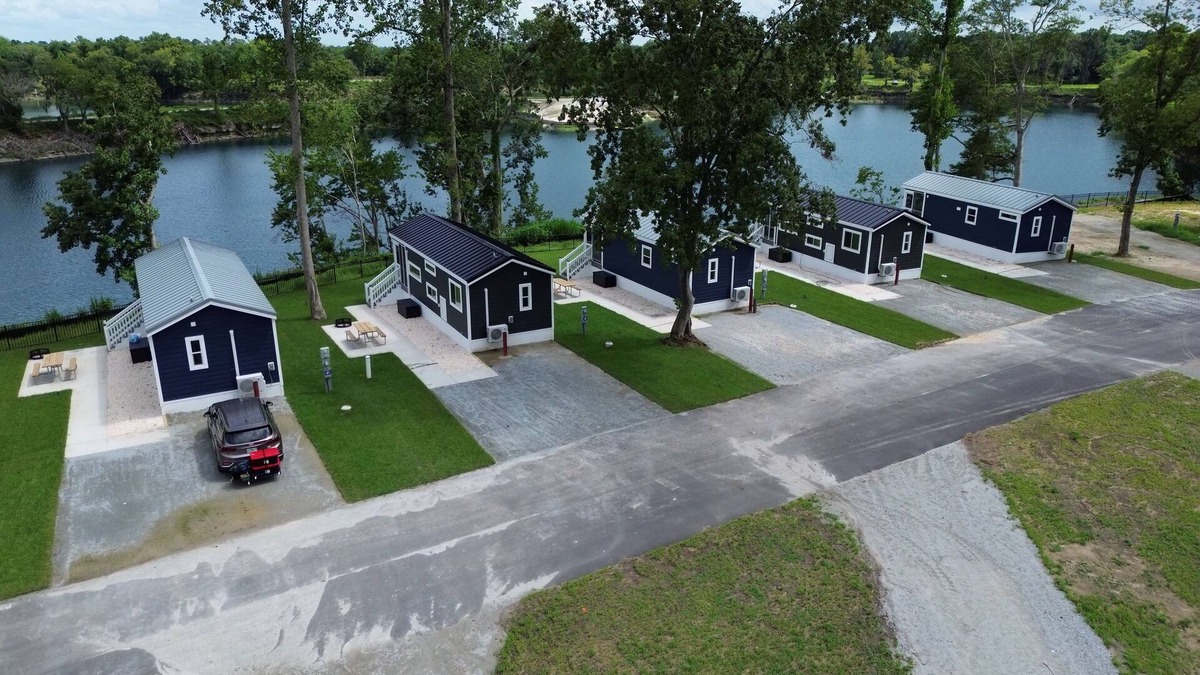 Westgate Cabin | Lake View Cabin, 20 miles from New Bern!