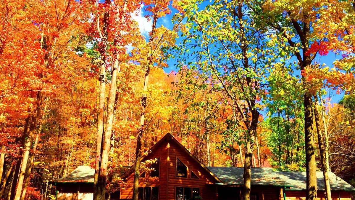 Alpine Lake Ski Chalet | Lake View Chalet in Alpine Lake Resort