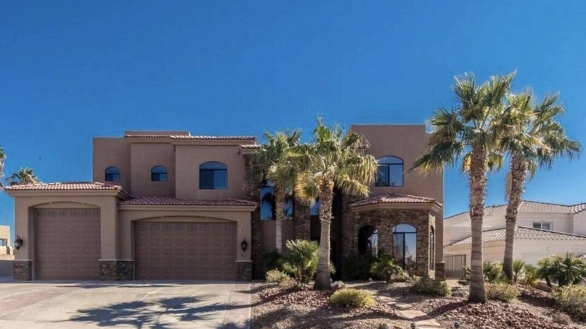 Lake Havasu City House | Lake View Mansion Style/Entertainment Home .