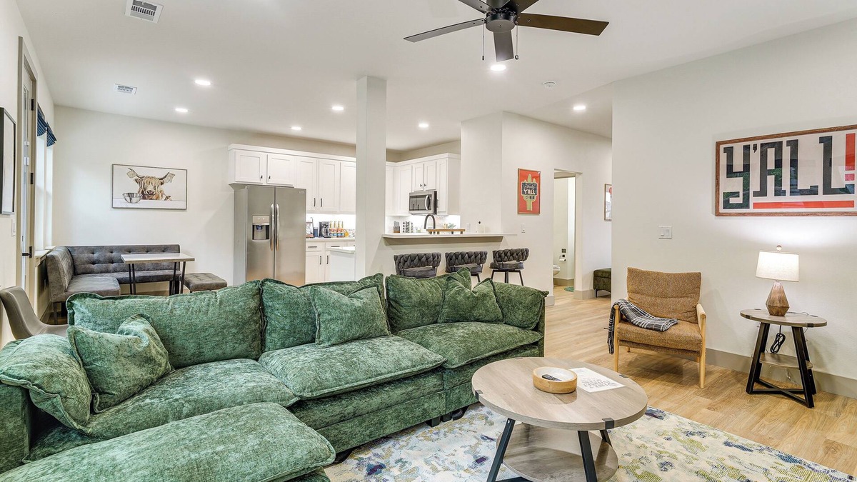 Lone Star House | Lake-View Retreat w/Games & Yard in Daingerfield