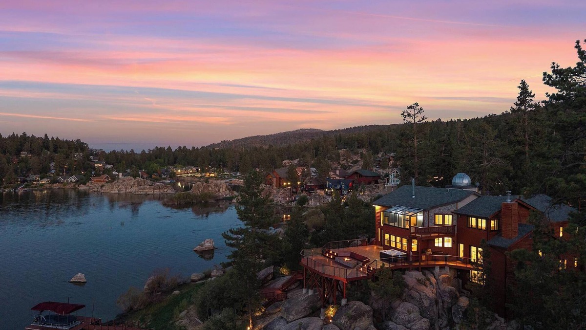 Boulder Bay Cabin | Lakefront! 180-Degree Views of Big Bear Lake! HOT TUB! Gameroom! Custom Decks! Private Dock!