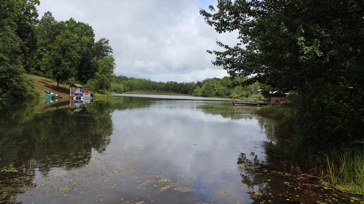 Long Creek House | Lakefront 3 Bedroom, 2 Bath and Pet Friendly Near Chattooga River and Belle Farm