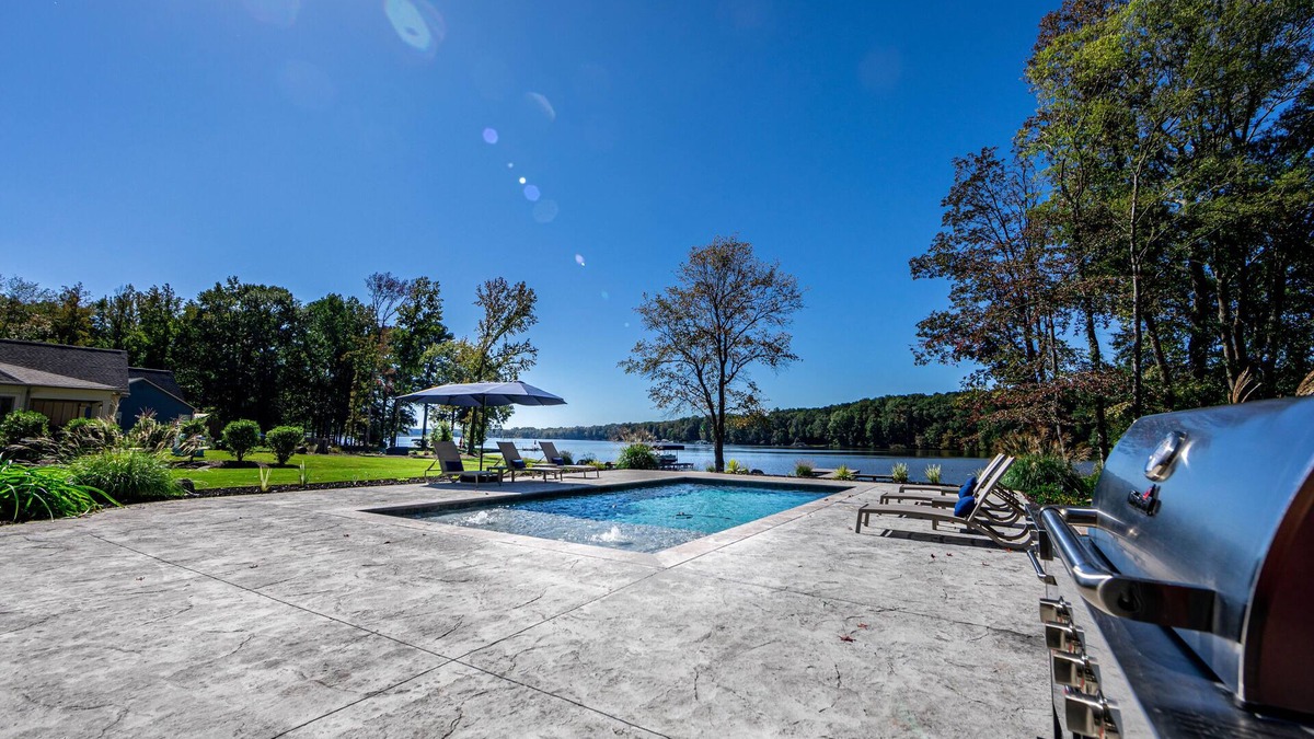 Lake Oconee House | Lakefront, 6 bedroom 5.5 bath with pool, game room and fire pit- sleeps 14