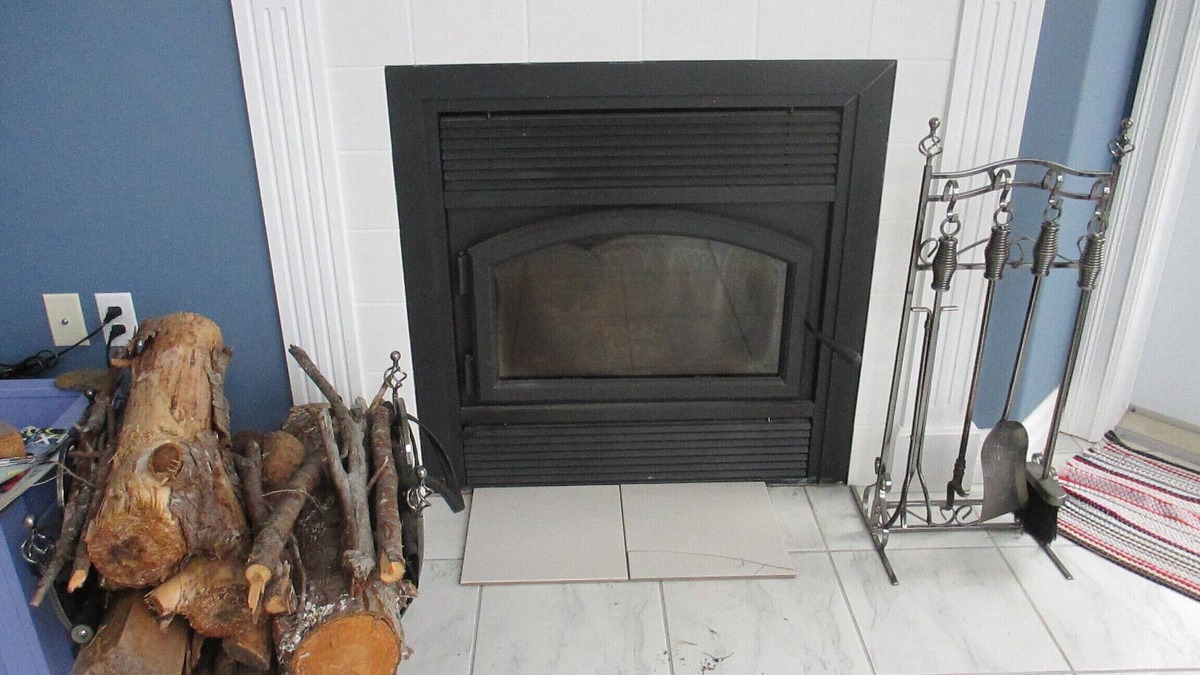 Middle New Cornwall House | Lakefront beautiful property in a very private area. An hour drive from Halifax.