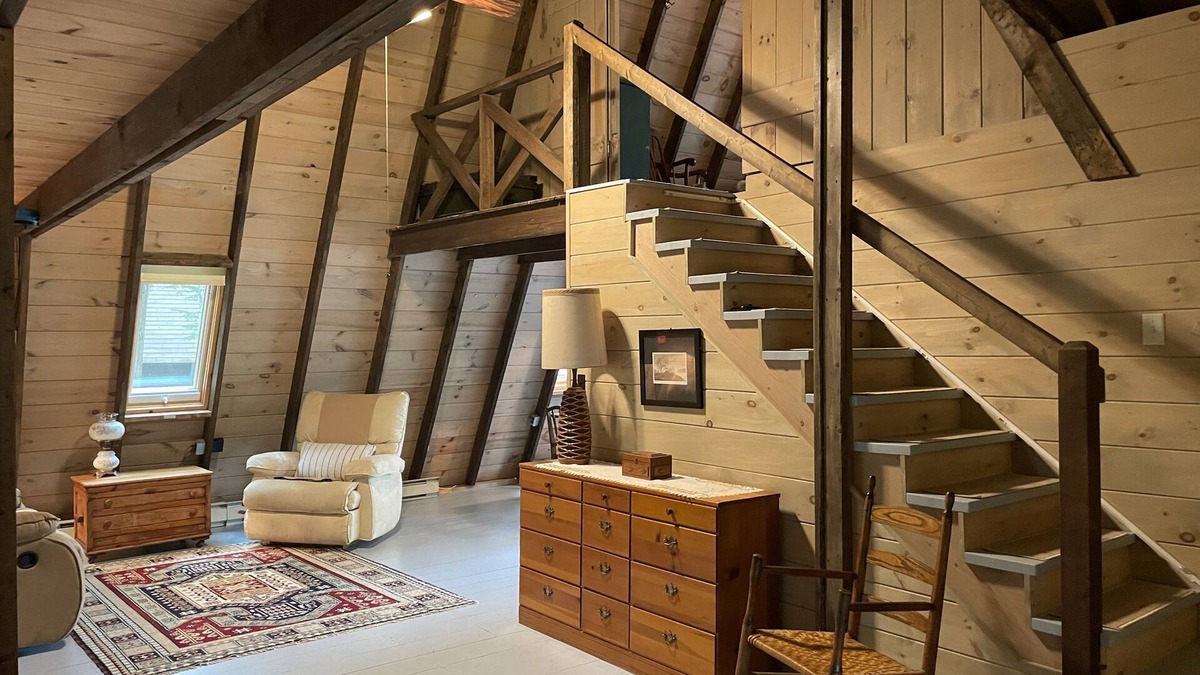 Mount Vernon Cabin | Lakefront Cabin - 20 minutes from Farmington