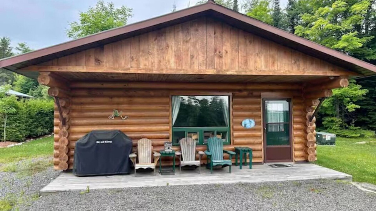 Unorganized Centre Parry Sound Cabin | Lakefront Cabin #3 - 4 Season - Sleeps 7