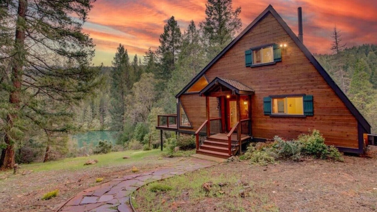 Nevada City Cabin | Lakefront Cabin Nevada City