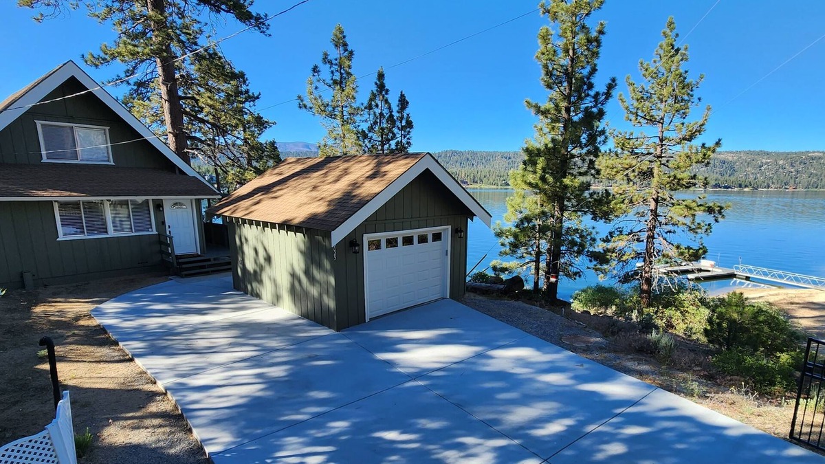 Patton Cabin | Lakefront cabin, newly updated! Private access to beach.
