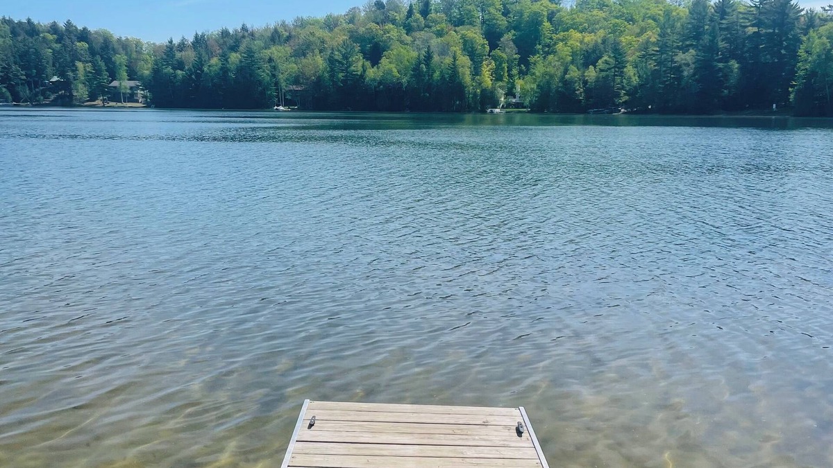 Wetmore Cabin | Lakefront Cabin, Pet Friendly, WIFI , near Pictured Rocks Munising Mi.