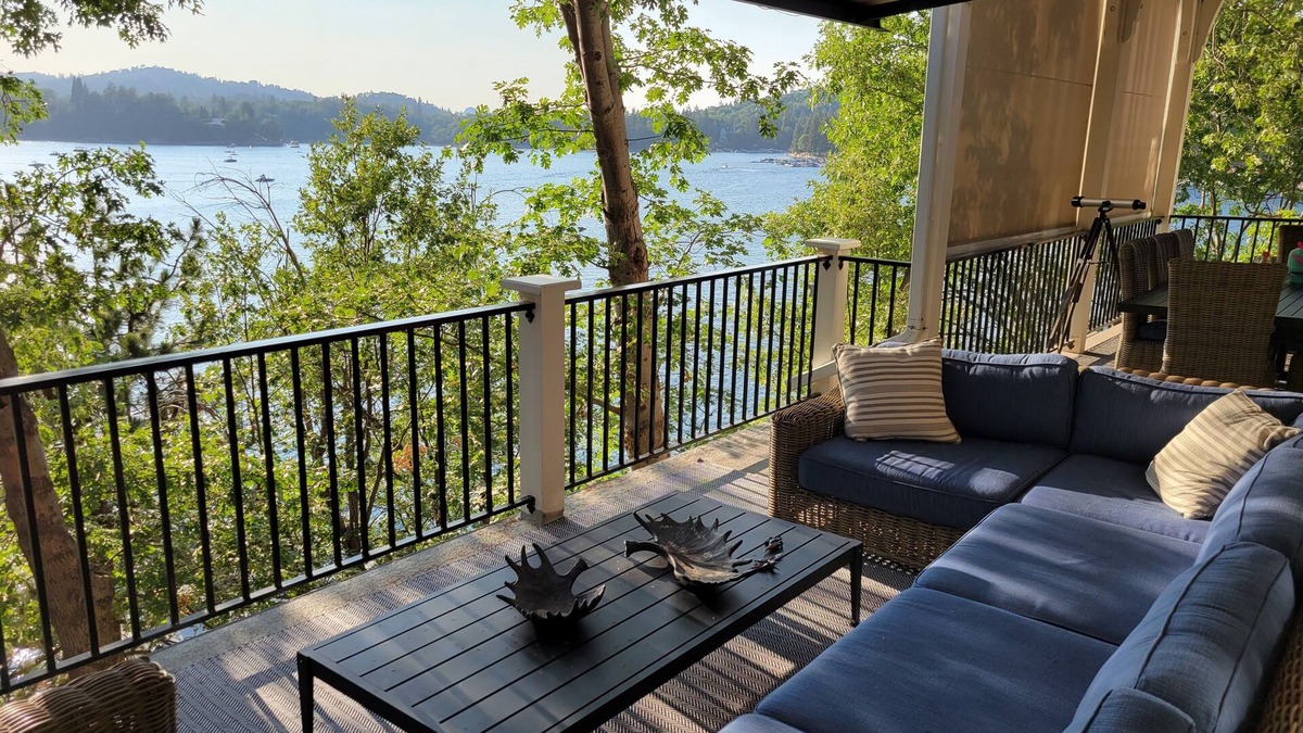 Cedar Glen House | Lakefront Cabin Getaway with Panoramic views of Lake Arrowhead- Dock Access!