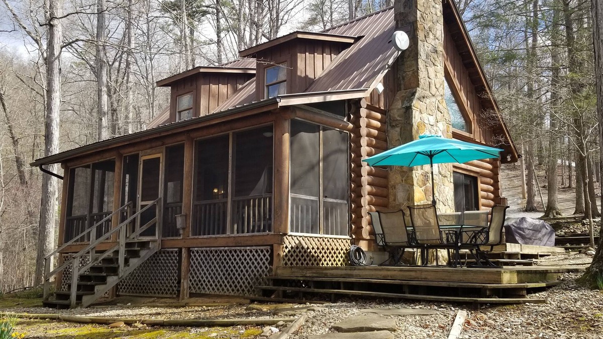 Big Creek Cabin | Lakefront Cabin with dock and gentle slope on Norris Lake
