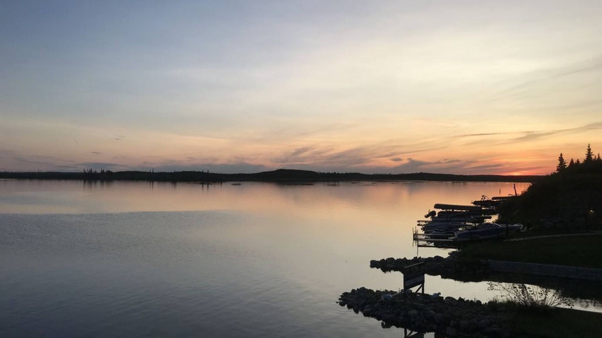 Loon Lake House | Lakefront Cabins for Rent, with private marina - Cabin 6