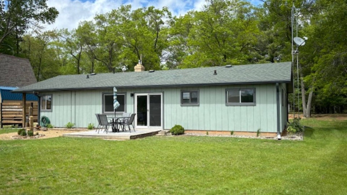 Shawano Cottage | Lakefront Cottage on Washington Lake with Channel Access to Shawano Lake…
