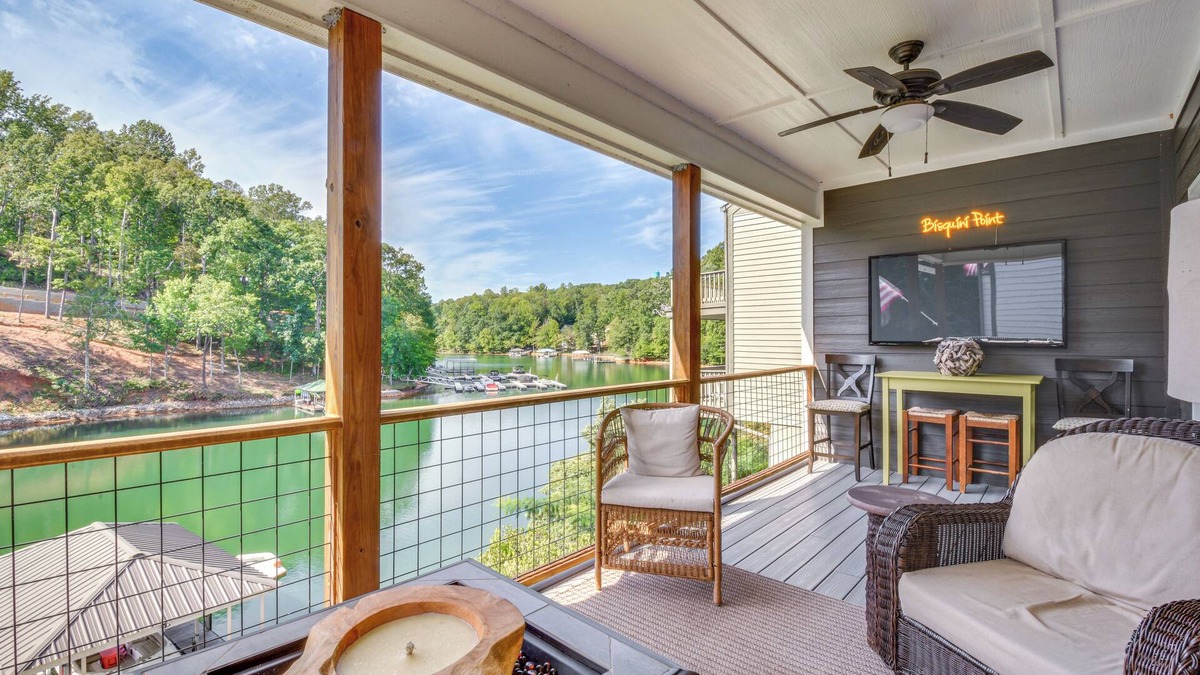 Seneca House | Lakefront Fun Near Clemson! Retreat w/Pool Access