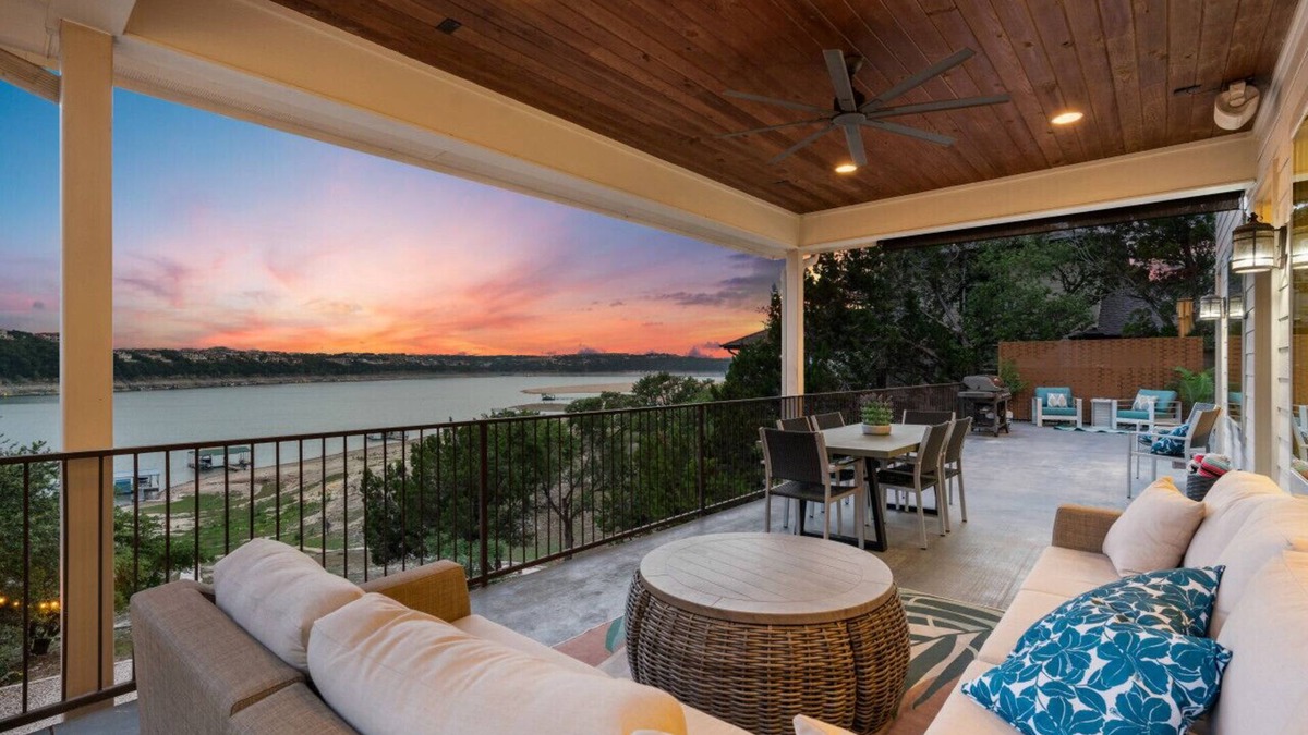 Point Venture House | Lakefront Home/Dock/Heated Swim Spa/Boat Launch/Beach