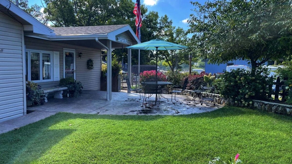 Gravois Mills House | Lakefront Home - Great for Families/Couples - All Seasons