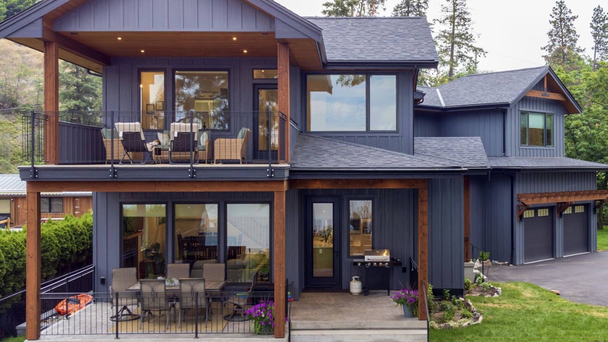 Okanagan-Similkameen House | Lakefront Home in the Village