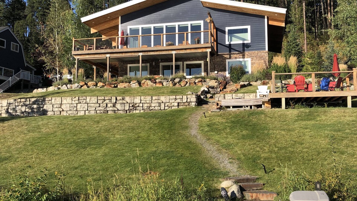 Sagle House | Lakefront home on Bottle Bay with dock - plenty of room to spread out