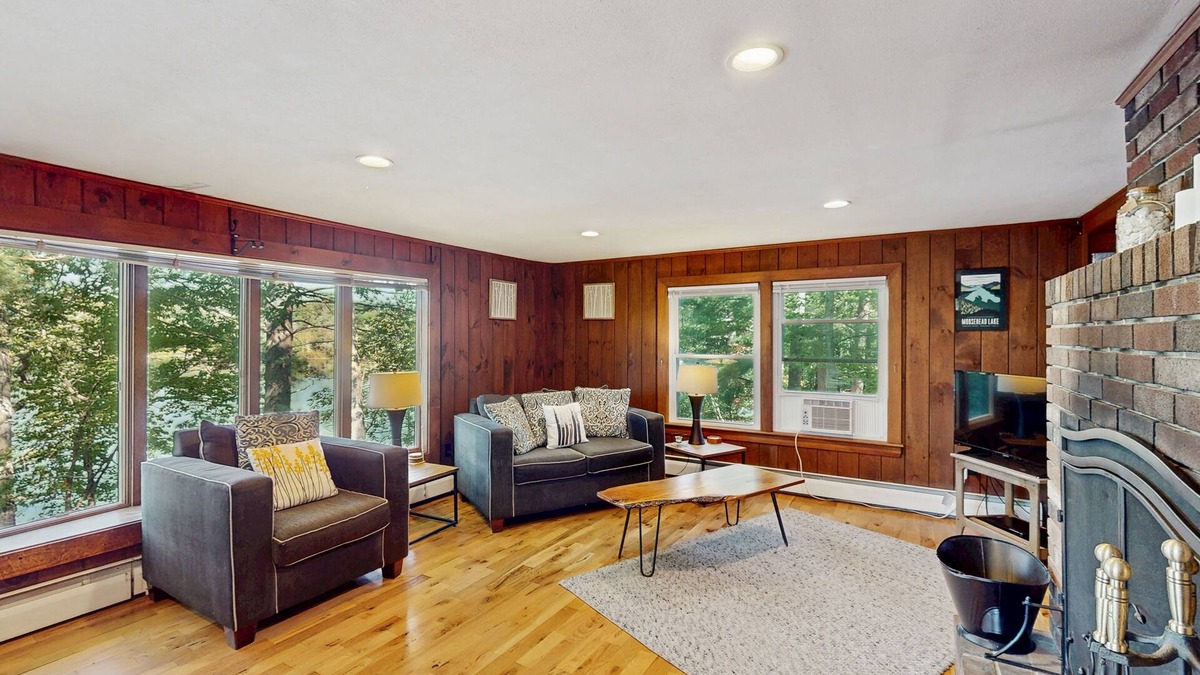 South Sanford House | Lakefront home with seasonal dock & deck - close to trails & ocean beaches