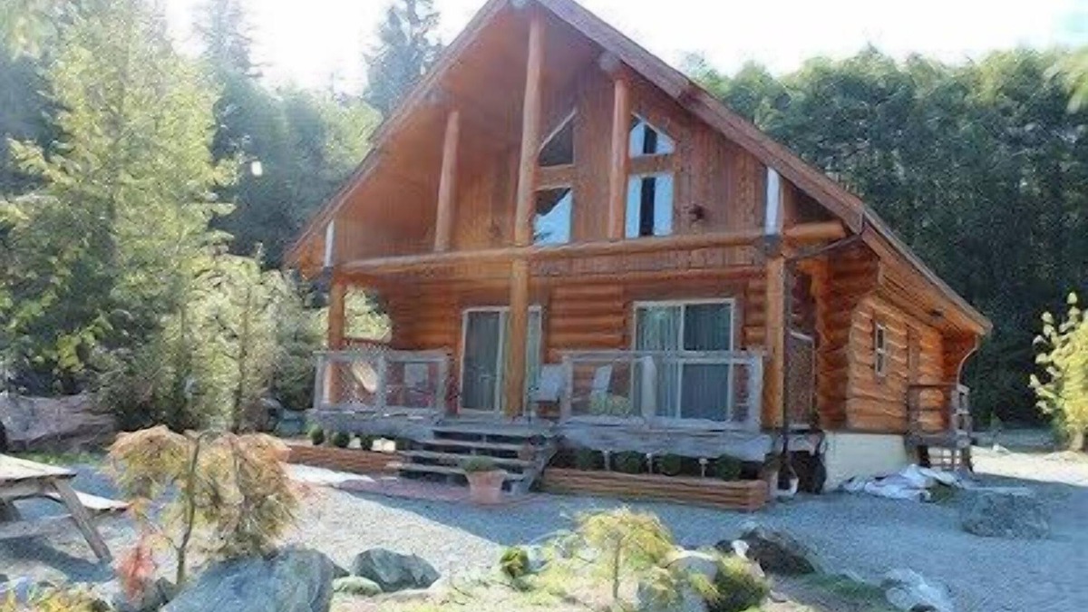 Lake Cowichan Hotel | Lakefront Log Cabin - Beaver Lake Resort - Airbnb Legal!