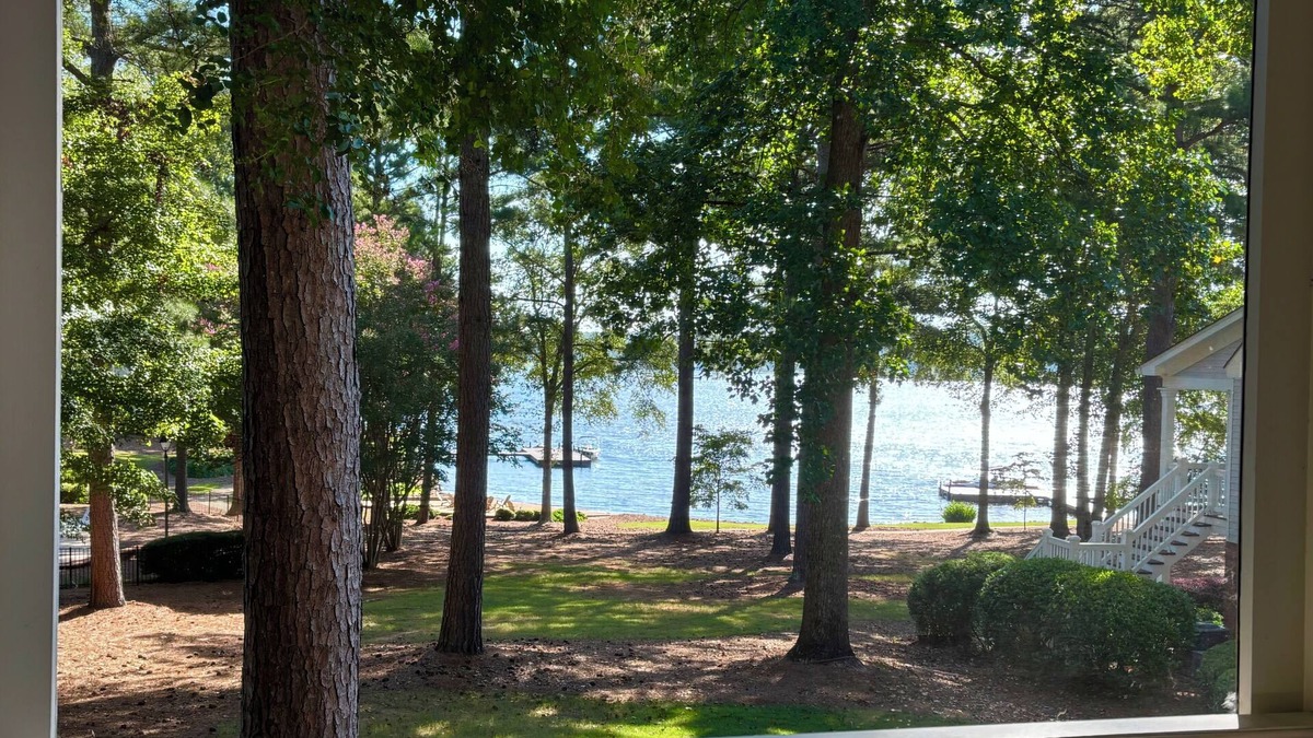 Lake Oconee House | LAKEFRONT LUXURY- Reynolds GW -Right Next to Pool, Tennis, Beach, Marina, Docks