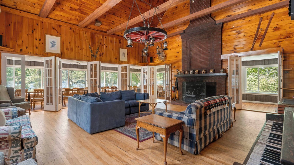 Bryant Pond House | Lakefront, Near Sunday River, Steam Rm, Firepit, HUGE Kitchen, LG Fireplace