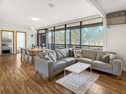 Bonnie Doon House | Lakefront Palms