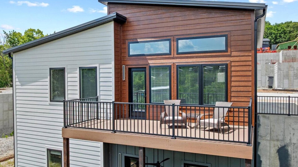 Kimberling City House | Lakefront Retreat | 2 Living Areas, Pool, & Views