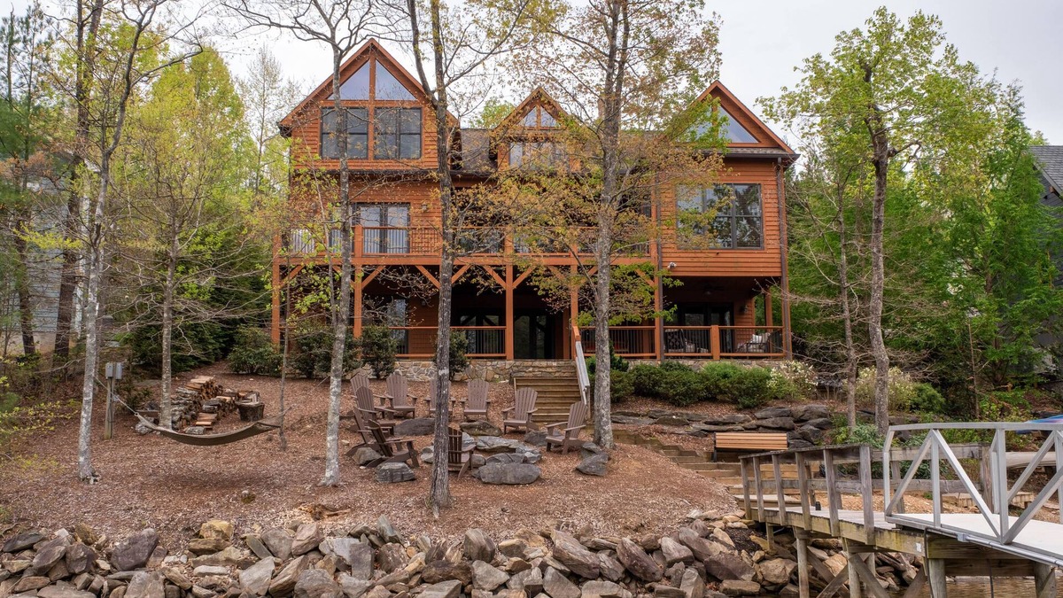 Marion Lake Club Cabin | Lakefront Retreat | Luxury Home with Gorgeous VIEWS & Private Dock!