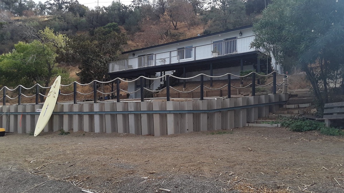 Clearlake House | Lakefront Secluded home,~ Sandy Sheltered Cove ~ Serene Location.All "SSSeS"