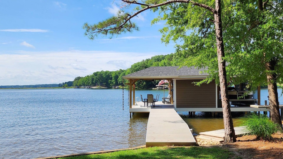 Littleton House | Lakefront single-story home, Flat lot! Huge game room!