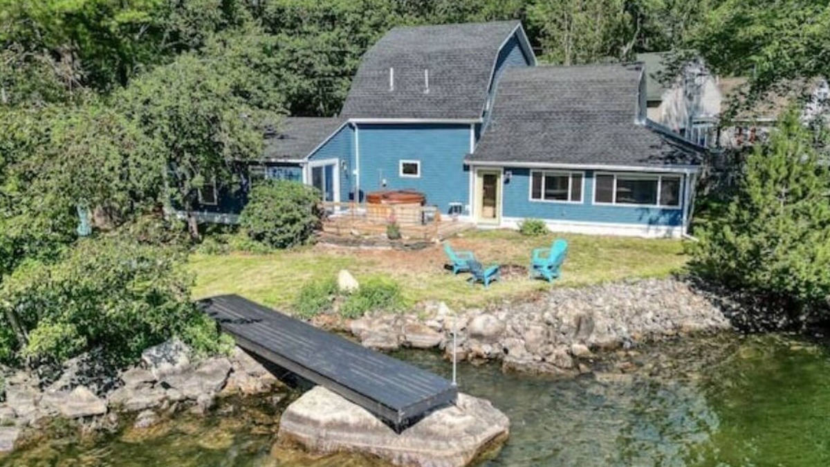 Weeks Mills House | Lakefront Trifecta with Private Hot Tub, Sauna & Free Daily Massages!
