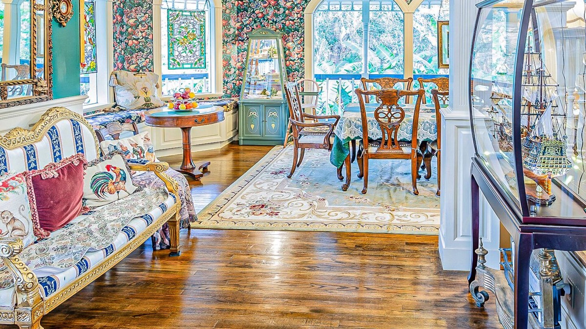 Haines City House | Lakefront Victorian House for Time Travelers & Event