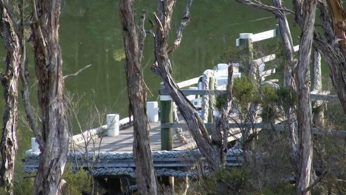 Lakes Entrance House | Lakehouse at Blackwood Arm