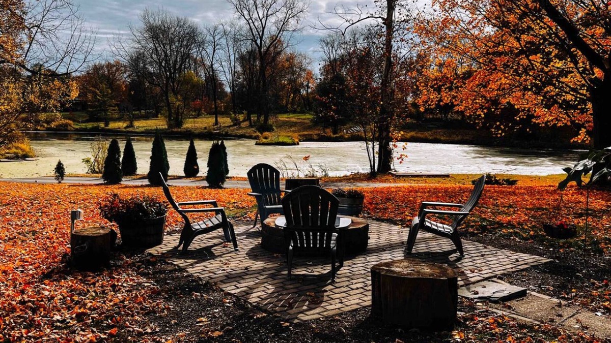 West Newton Apartment | Lakehouse HOT TUB 8 Miles TO Downtown ON 60 Acres