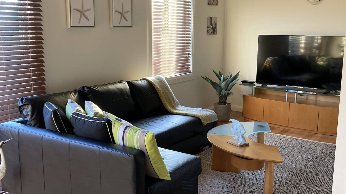 Lakes Entrance House | Lakes Hide Away - Relax and Enjoy Lakes Entrance