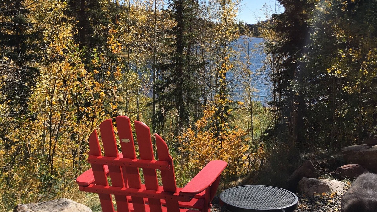Columbine Lake Cabin | Lakeside Adventurer's Cabin