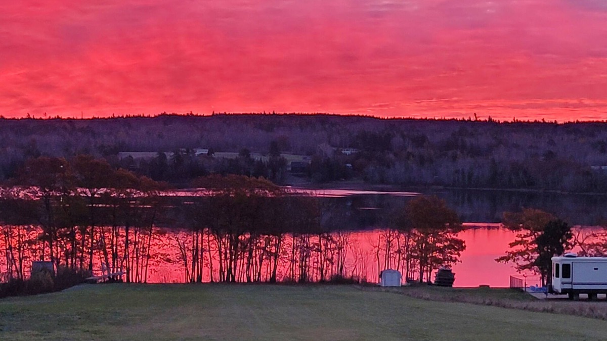 Cambridge-Narrows House | Lakeside bungalow retreat in Cambridge Narrows, NB